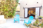 *Deluxe Master Studio* Private Entrance & Patio