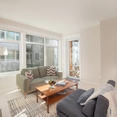 Waterfront Spacious 1BR+Den Walk to Pike Place