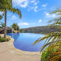5BR Family Oasis w/ Views, Pool, Trampoline & BBQ