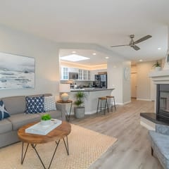 Bright OB Condo w/ Balcony, A/C & Beach Gear
