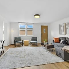 First-Floor Flat in Central Ottawa