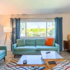 Nearby Beach and Carlsbad | Modern Home