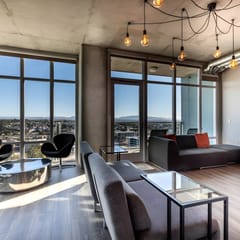 Downtown Condo w/ Views & Walk to Gaslamp