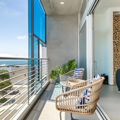 Luxury Townhome Steps from the Sand