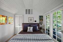 Idyllic Mill Valley cottage next to Muir Woods