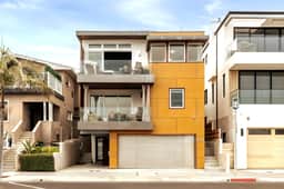 Stylish Manhattan Beach Home with Ocean Deck