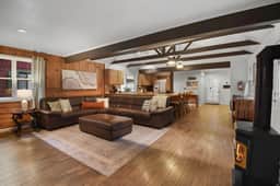 Yaya’s: 4BR Retreat | Lake • Golf • Ski