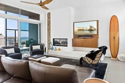 Luxury Townhome Steps from the Sand