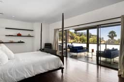 Hollywood Hills Mid-Century Retreat Views & Pool