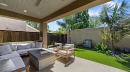 South Park Gem | Cozy Home + Rooftop Views - Imagen 2