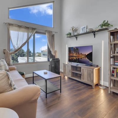 Spacious Point Loma 2BR w/ Ocean Views + Parking