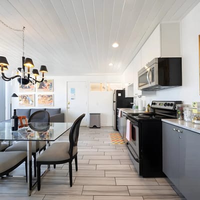 Mountain-View MCM Condo and Pool Access