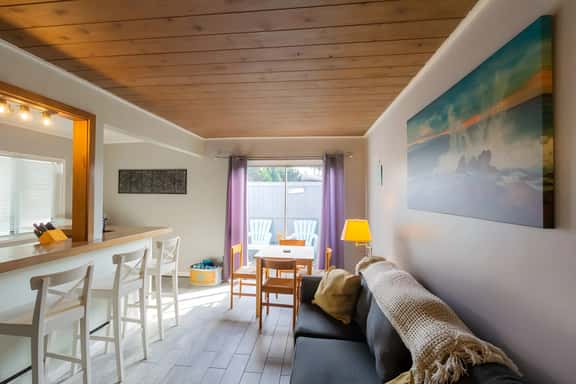 1-Block to Beach! Cozy Ocean Beach Cottage Getaway - Image 1