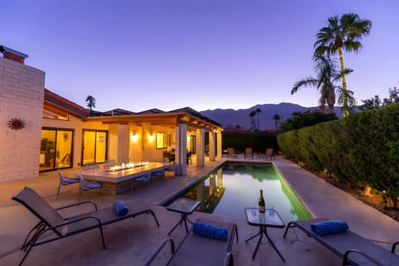 5 Bed Araby Estate Views, Pool, Game Rm, EV Charger - Image 1