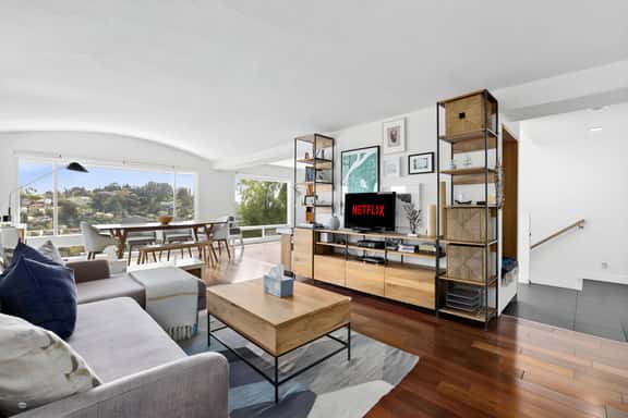 Panoramic LA Views from Franklin Hills Home - Image 1