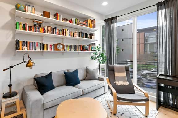 Modern Ravenna Townhouse – Walk to UW & Trails - Imagen 1