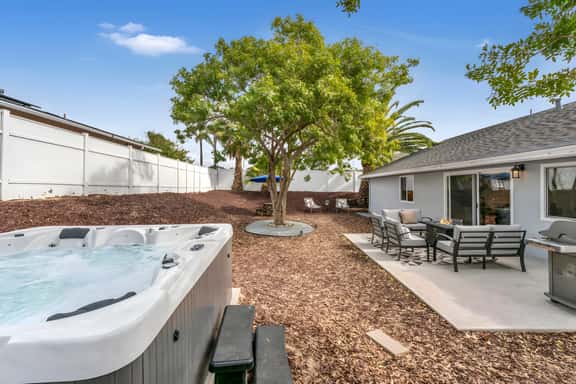 Relaxing 4BR w/ Hot Tub, Yard & Near PB + La Jolla - Image 1