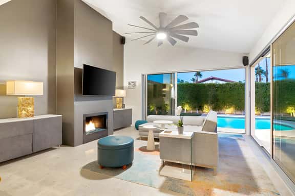 Lush Backyard with Pool and Spa in Palm Springs - Image 1
