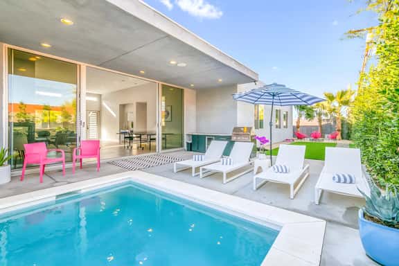 New Build! 5BR | LED Pool, Fire Pit, Views - Image 1
