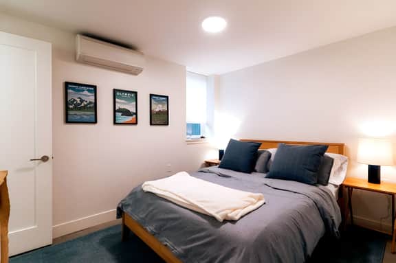Charming 2BR – Walk to Parks, Eats, Light Rail