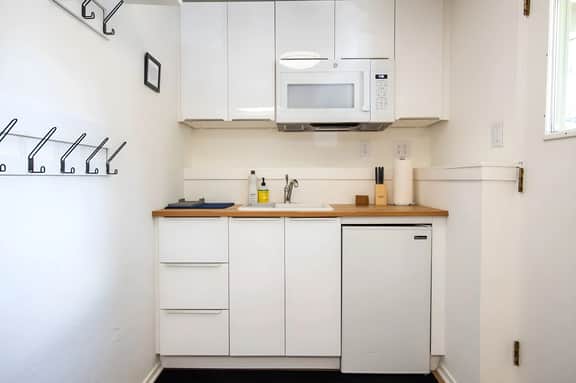 Walk to Palisades Tahoe from Cozy Studio