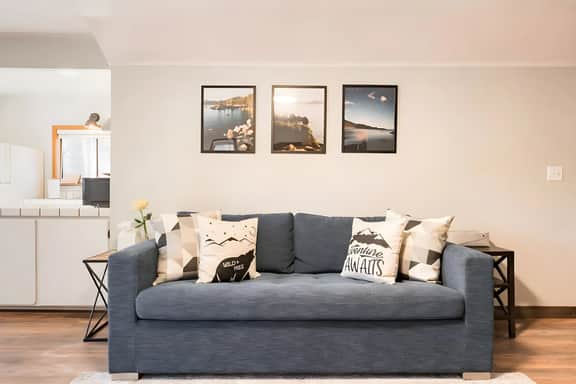 Charming Kings Beach Cabin, Hot Tub, Walk to Lake