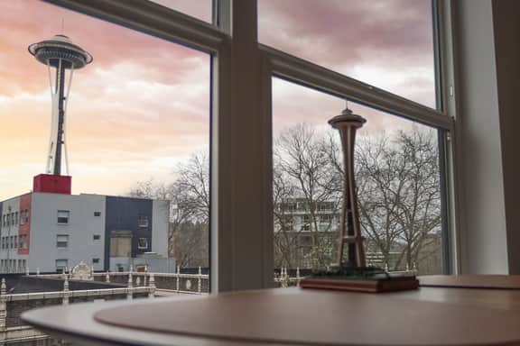 Space Needle View | Elegant Belltown Studio