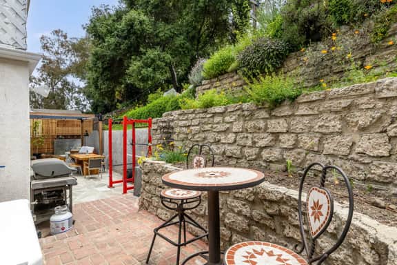 Charming Traditional Westwood 3BR Beautiful Garden