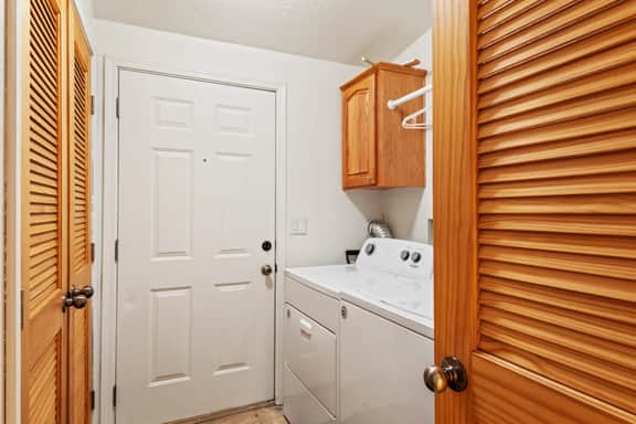 Cozy Kings Beach Retreat | Walk to Lake Tahoe