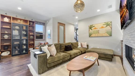 Stylish South Park Home w/ Rooftop Patio & Views - Image 2