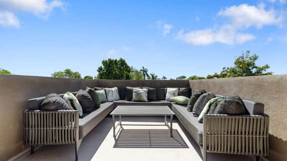 Stylish South Park Home w/ Rooftop Patio & Views - Image 3