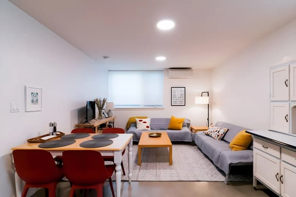 Charming 2BR – Walk to Parks, Eats, Light Rail