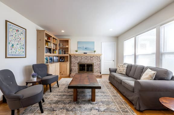 Peaceful 4BR Retreat in Prime Palo Alto Location