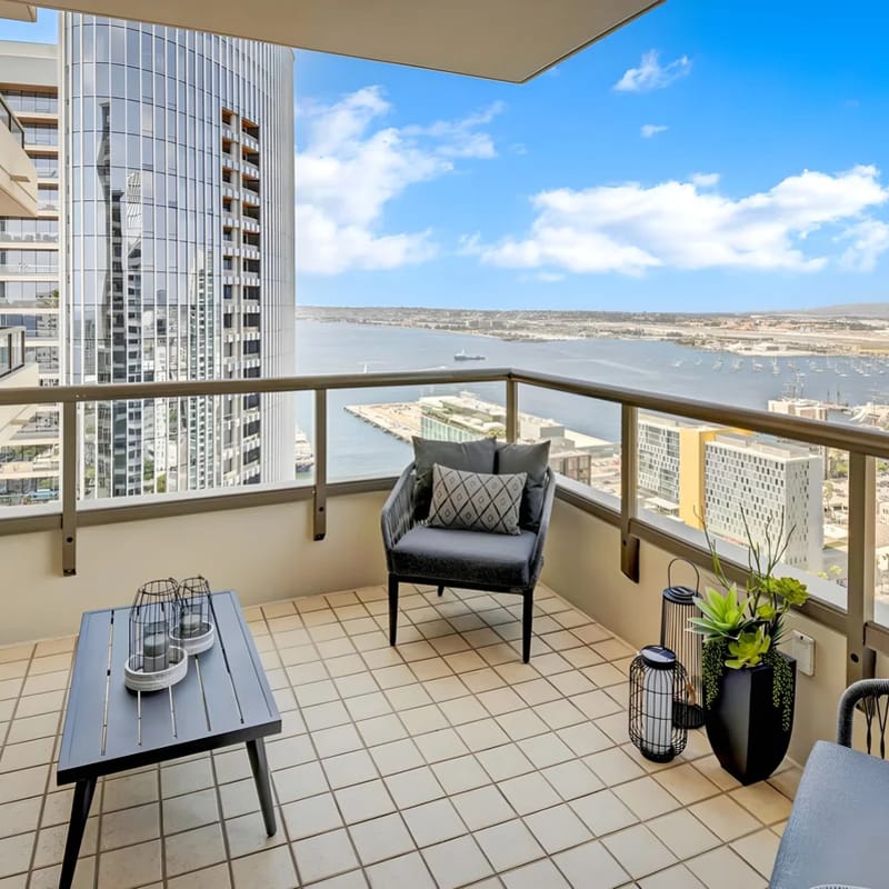Upscale 2BR Condo with Bay Views, Pool, & Rooftop Deck